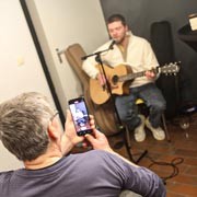 Soirée "Œuvres au jaune" au Quai 22 à Namur. Soirée "Œuvres au jaune" au Quai 22 à Namur.