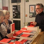 Soirée "Œuvres au jaune" au Quai 22 à Namur. Soirée "Œuvres au jaune" au Quai 22 à Namur.