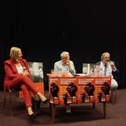 Claude Froidmont débat avec Eliane Tillieux. Claude Froidmont débat avec Eliane Tillieux.